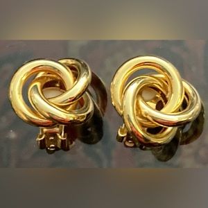 Erwin Pearl Vintage Gold Tone Clip-On Knot Earrings